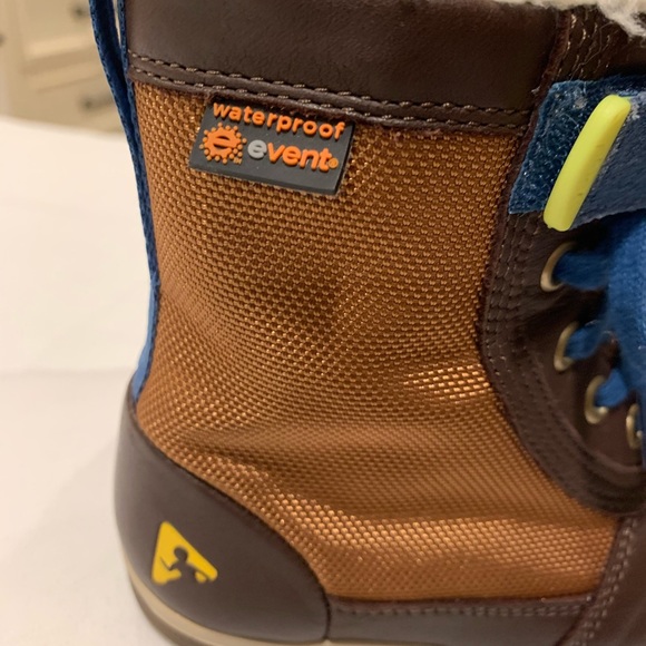 *SOLD* 9 Toddler Go Plae Boots - Picture 6 of 7